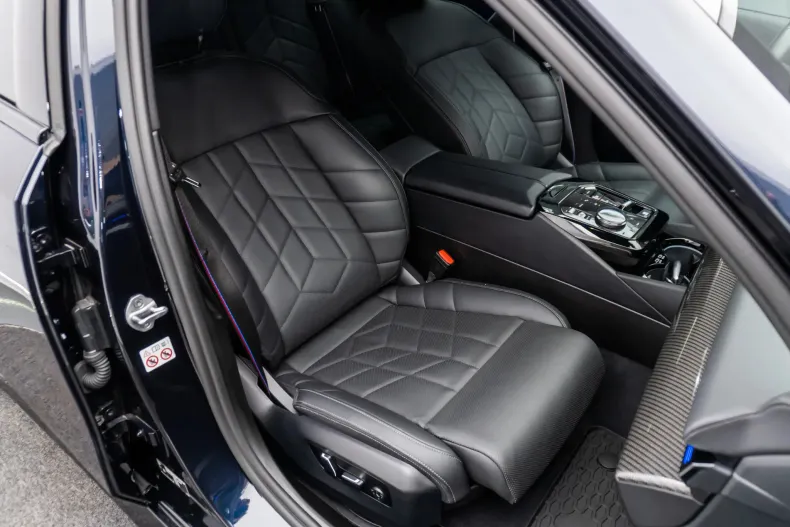 BMW Seria 5 din 2024 cu 37.740 km - oferta BMW173164 - foto 8