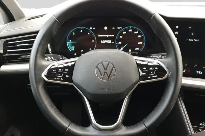 Volkswagen Touareg din 2024 cu 54.436 km - oferta VOL173173 - foto 5