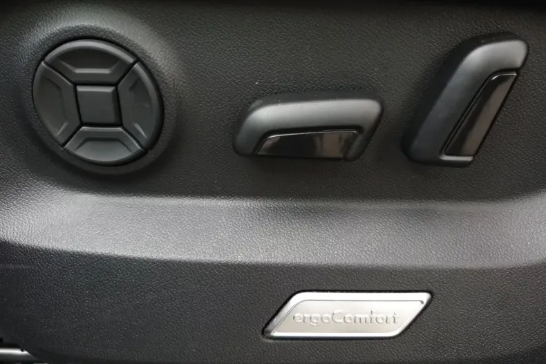 Volkswagen Touareg din 2024 cu 54.436 km - oferta VOL173173 - foto 6