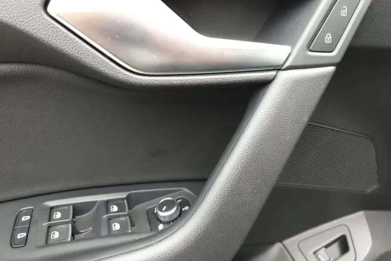 Volkswagen Touareg din 2024 cu 54.436 km - oferta VOL173173 - foto 7