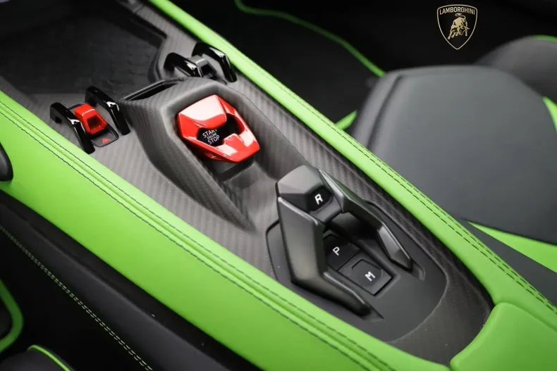 Lamborghini Revuelto din 2024 cu 2.435 km - oferta LAM173174 - foto 17