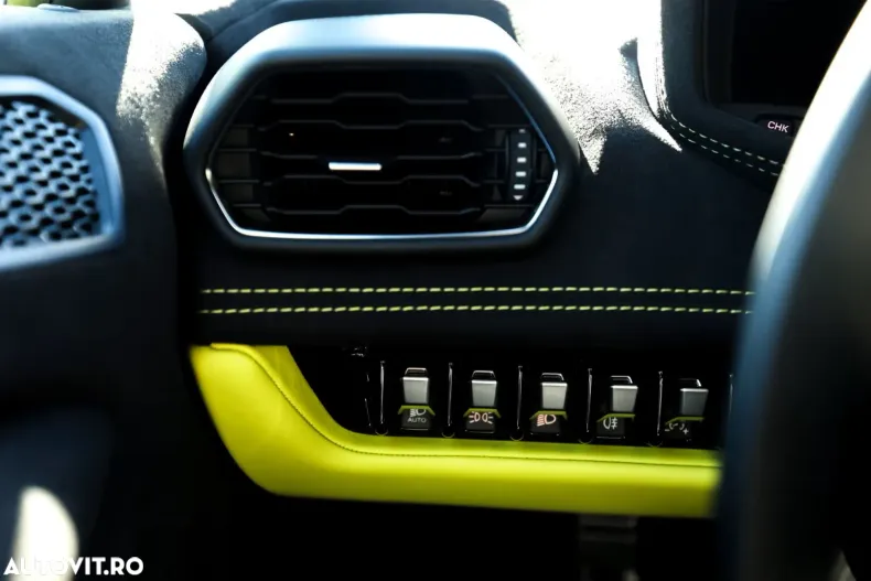 Lamborghini Huracán din 2024 cu 99 km - oferta LAM173176 - foto 12