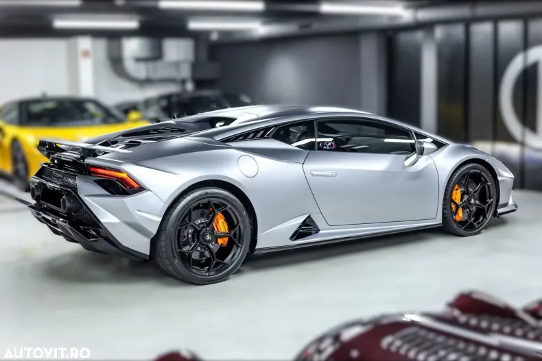 Lamborghini Huracán din 2024 cu 3.775 km - oferta LAM173177 - foto 4