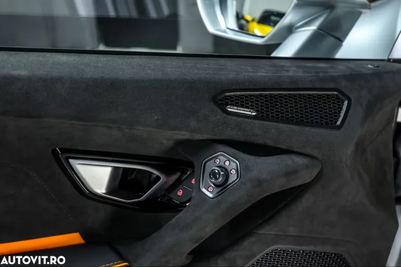 Lamborghini Huracán din 2024 cu 3.775 km - oferta LAM173177 - foto 11