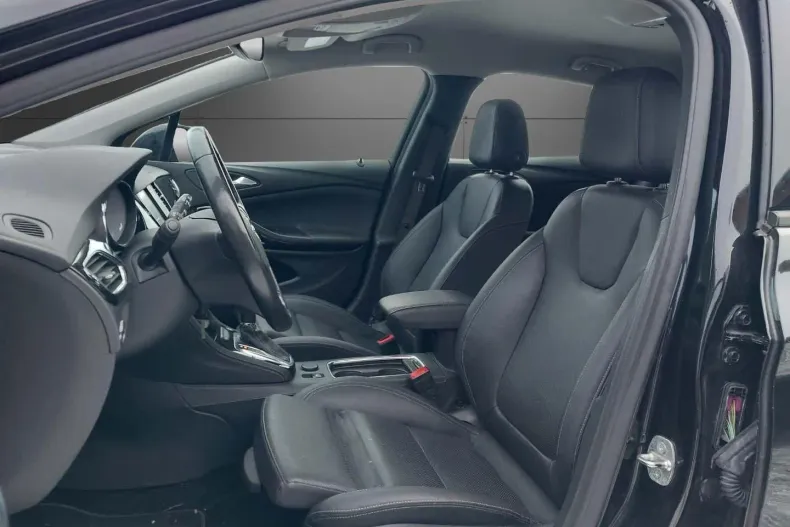 Opel Astra din 2020 cu 140.770 km - oferta OPE173180 - foto 9