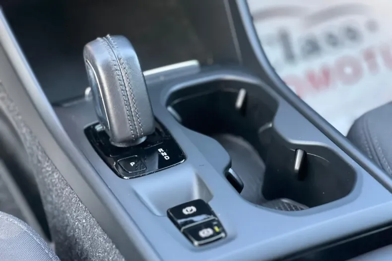 Volvo XC40 din 2020 cu 99.871 km - oferta VOL173183 - foto 13