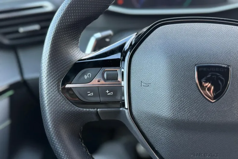 Peugeot 208 din 2024 cu 30.600 km - oferta PEU173186 - foto 18