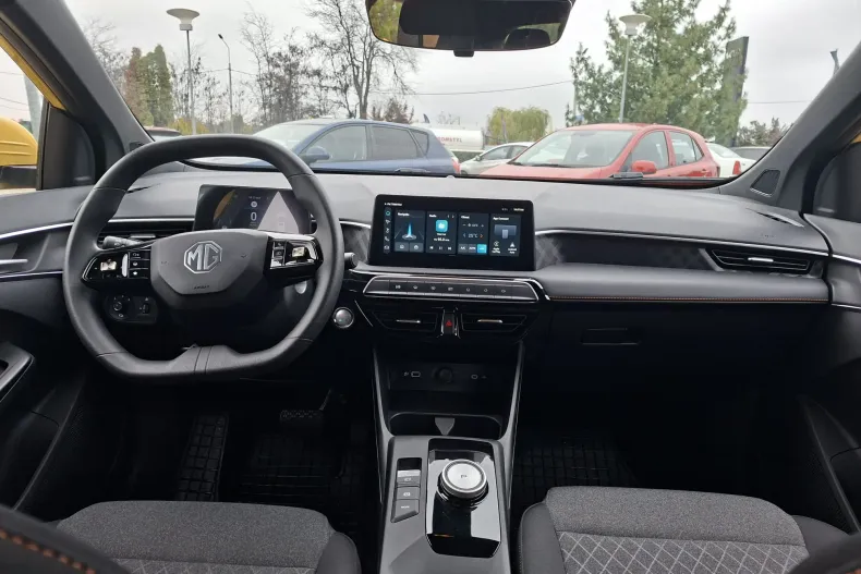 MG MG3 din 2024 cu 4.487 km - oferta MG0173196 - foto 13