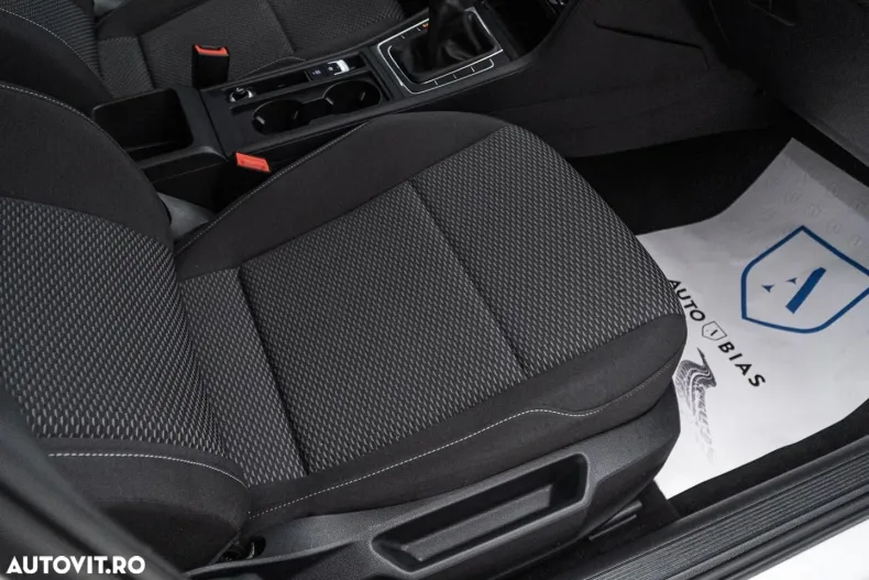 Volkswagen Golf din 2020 cu 105.000 km - oferta VOL173199 - foto 39
