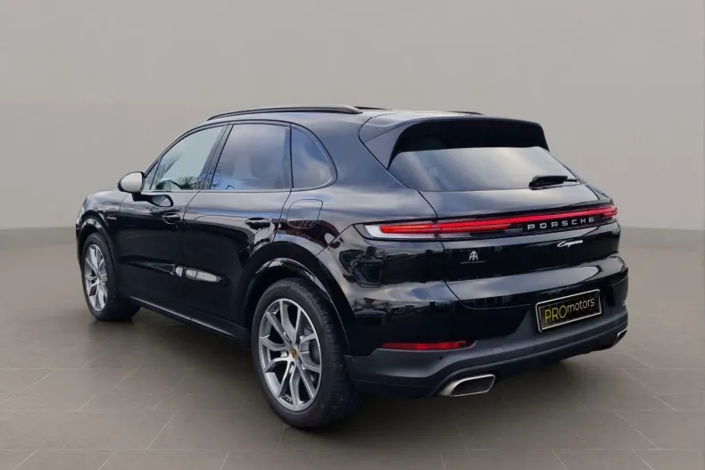 Porsche Cayenne din 2024 cu 30.900 km - oferta POR173212 - foto 3