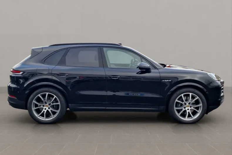 Porsche Cayenne din 2024 cu 30.900 km - oferta POR173212 - foto 5