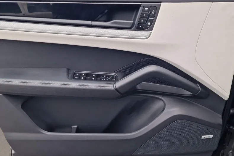 Porsche Cayenne din 2024 cu 30.900 km - oferta POR173212 - foto 15