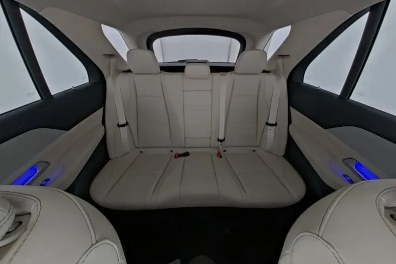 Mercedes-Benz GLE din 2025 cu 12.608 km - oferta MER173218 - foto 9