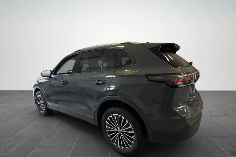 Volkswagen Tiguan din 2025 cu 5 km - oferta VOL173222 - foto 4