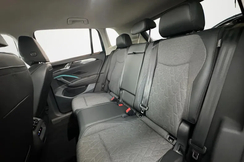 Volkswagen Tiguan din 2025 cu 5 km - oferta VOL173226 - foto 12