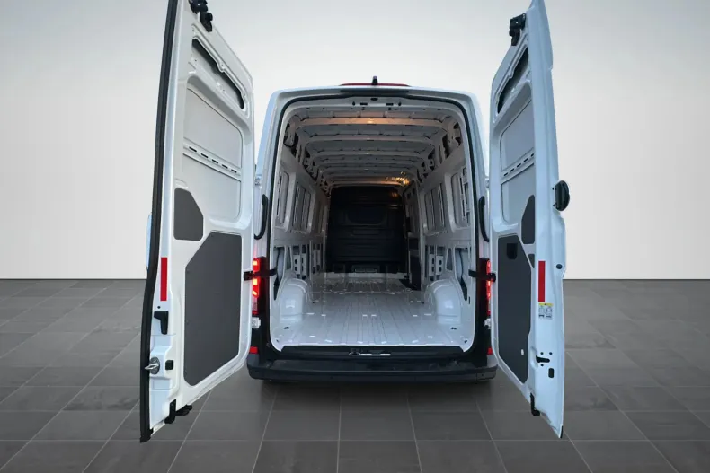 Volkswagen Crafter din 2025 cu 5 km - oferta VOL173229 - foto 13