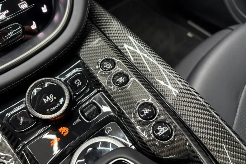 Aston Martin DBX din 2024 cu 3.000 km - oferta AST173230 - foto 17