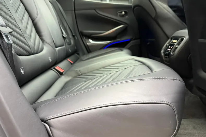 Aston Martin DBX din 2024 cu 3.000 km - oferta AST173230 - foto 30