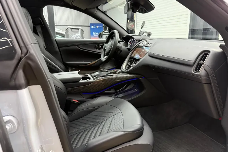 Aston Martin DBX din 2024 cu 3.000 km - oferta AST173230 - foto 33