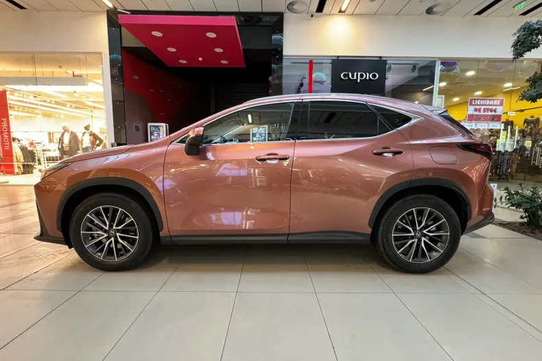 Lexus Seria NX din 2026 cu 4 km - oferta LEX173241 - foto 4