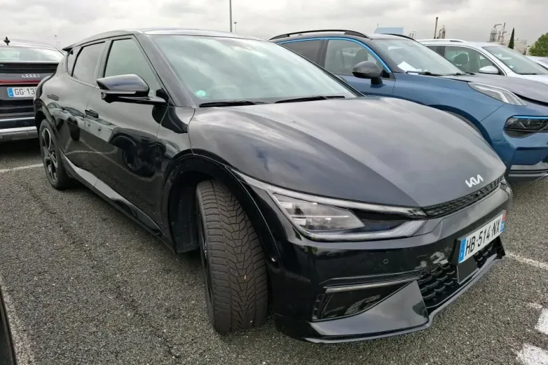 Kia EV6 din 2024 cu 5.405 km - oferta KIA173247 - foto 1