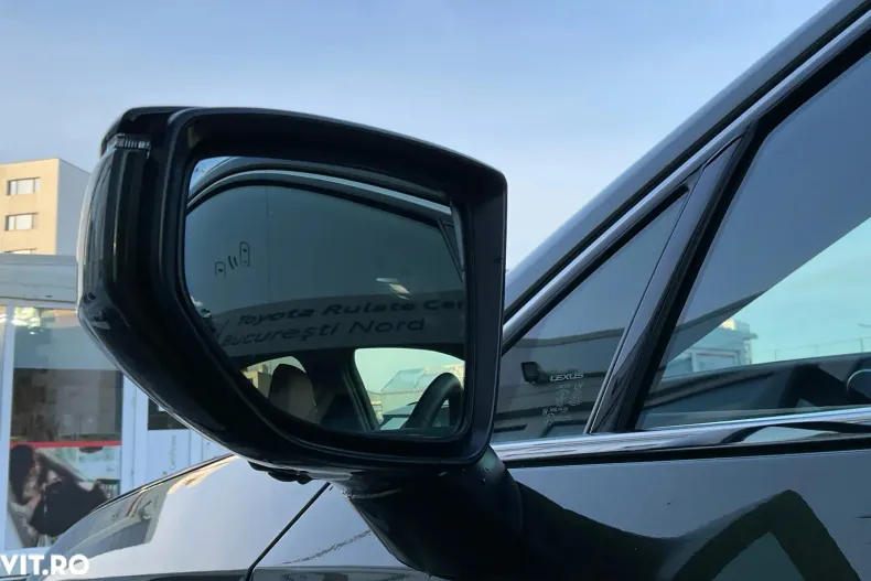 Lexus UX din 2024 cu 7.360 km - oferta LEX173249 - foto 12