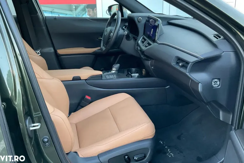 Lexus UX din 2024 cu 7.360 km - oferta LEX173249 - foto 16