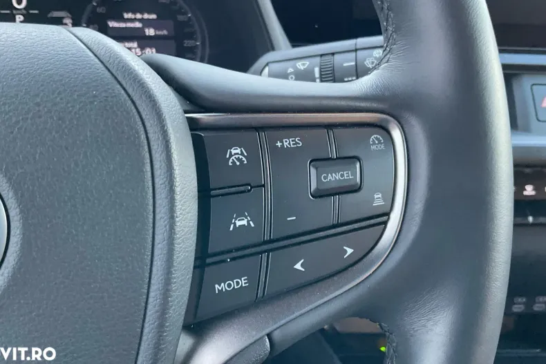 Lexus UX din 2024 cu 7.360 km - oferta LEX173249 - foto 28