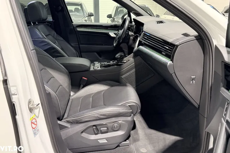 Volkswagen Touareg din 2021 cu 106.134 km - oferta VOL173252 - foto 7