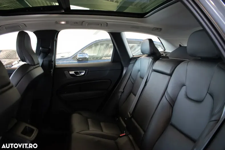 Volvo XC60 din 2022 cu 138.196 km - oferta VOL173255 - foto 10