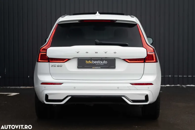 Volvo XC60 din 2022 cu 66.171 km - oferta VOL173263 - foto 10