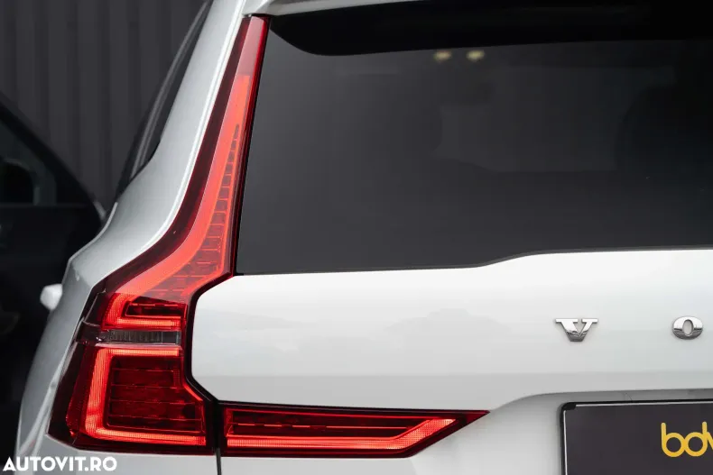Volvo XC60 din 2022 cu 66.171 km - oferta VOL173263 - foto 12