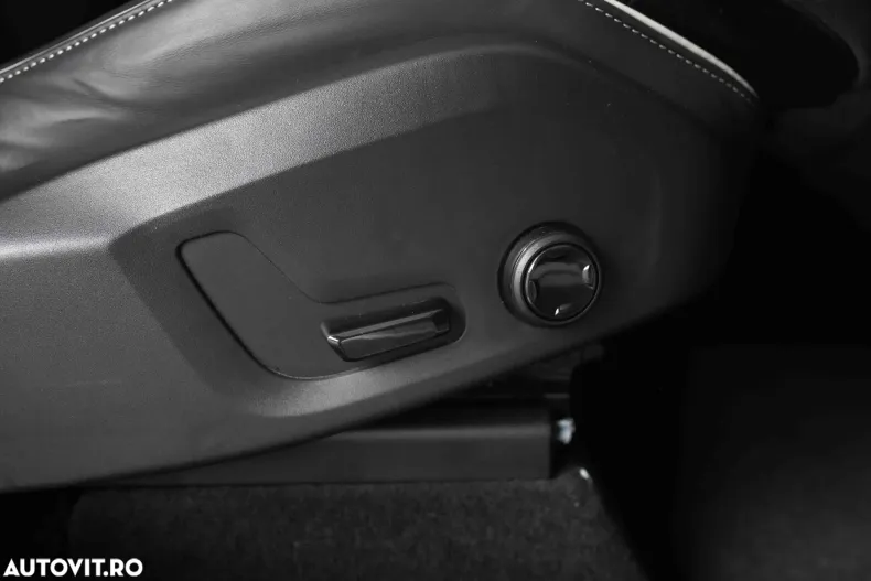 Volvo XC60 din 2022 cu 66.171 km - oferta VOL173263 - foto 21