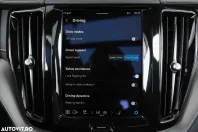 Volvo XC60 din 2022 cu 66.171 km - oferta VOL173263 - foto 33