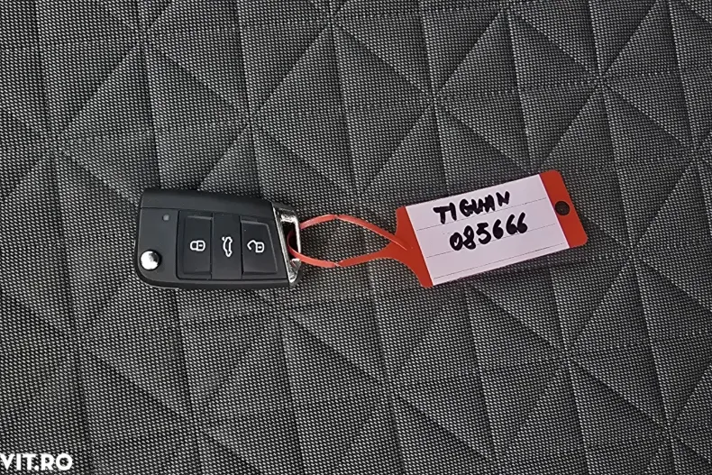 Volkswagen Tiguan din 2021 cu 147.484 km - oferta VOL173265 - foto 21