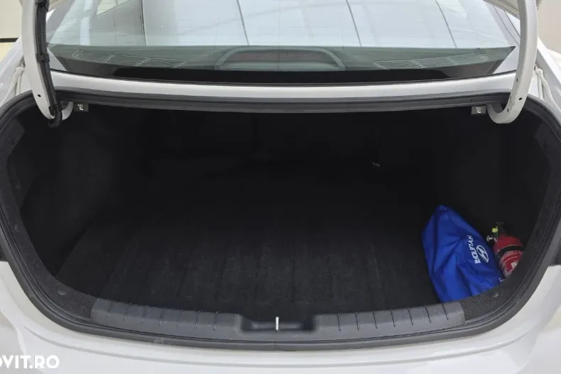 Hyundai Elantra din 2020 cu 84.969 km - oferta HYU173266 - foto 25