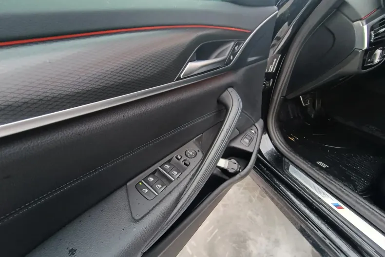 BMW Seria 5 din 2022 cu 49.700 km - oferta BMW173270 - foto 14