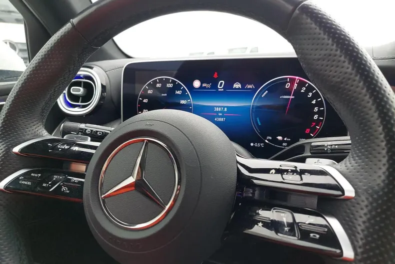 Mercedes-Benz GLC din 2024 cu 43.887 km - oferta MER173273 - foto 17