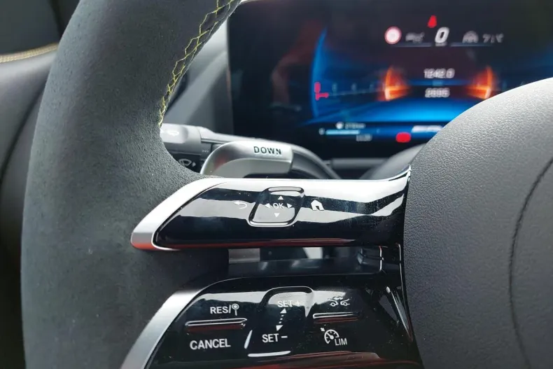 Mercedes-Benz GLA din 2025 cu 2.695 km - oferta MER173274 - foto 21