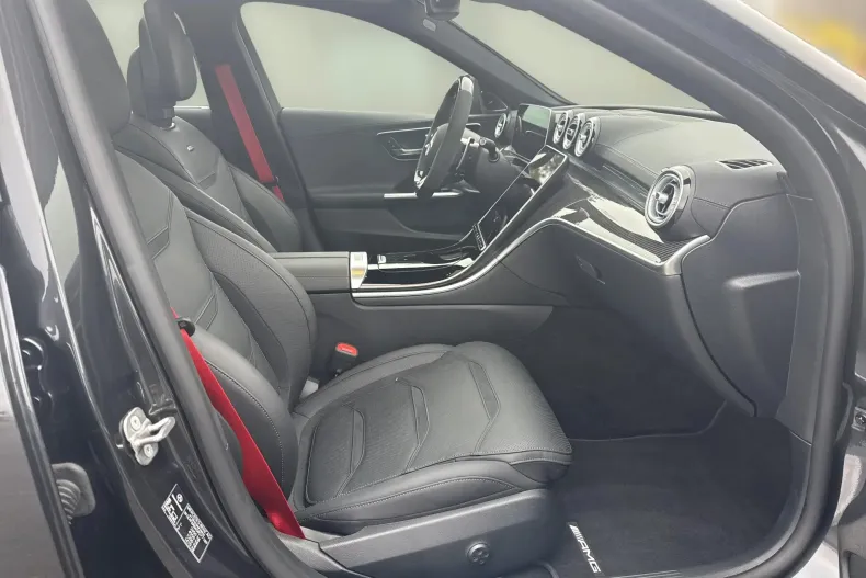 Mercedes-Benz C 63 AMG din 2025 cu 3.018 km - oferta MER173283 - foto 17