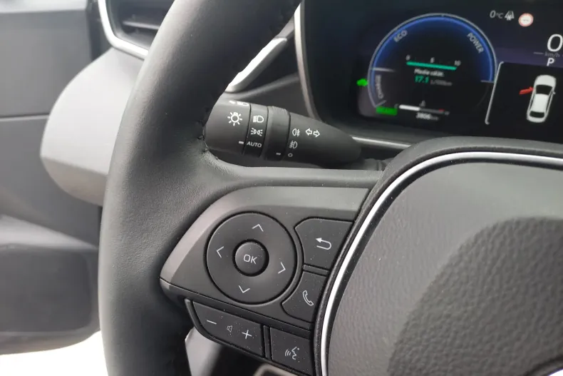 Toyota Corolla din 2025 cu 3.806 km - oferta TOY173287 - foto 17