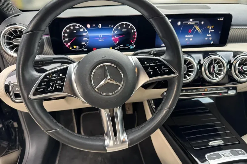 Mercedes-Benz A 180 din 2024 cu 30.941 km - oferta MER173302 - foto 9