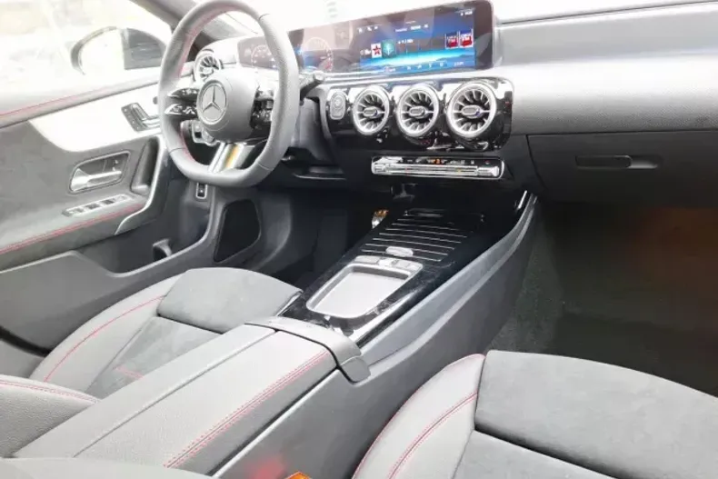 Mercedes-Benz CLA din 2024 cu 5.000 km - oferta MER173303 - foto 12