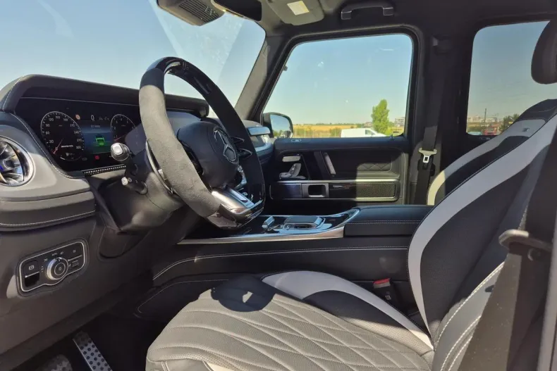 Mercedes-Benz G din 2025 cu 10.000 km - oferta MER173307 - foto 9