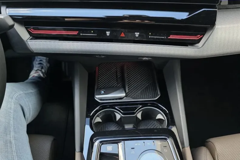 BMW Seria 5 din 2024 cu 19.157 km - oferta BMW173308 - foto 18