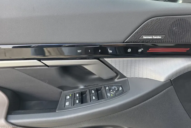 BMW Seria 5 din 2024 cu 19.157 km - oferta BMW173308 - foto 22