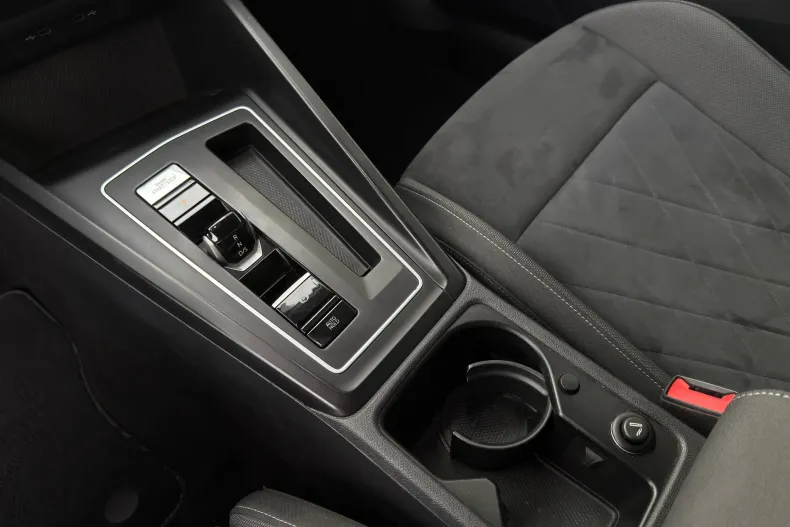 Volkswagen Golf din 2020 cu 130.690 km - oferta VOL173312 - foto 26