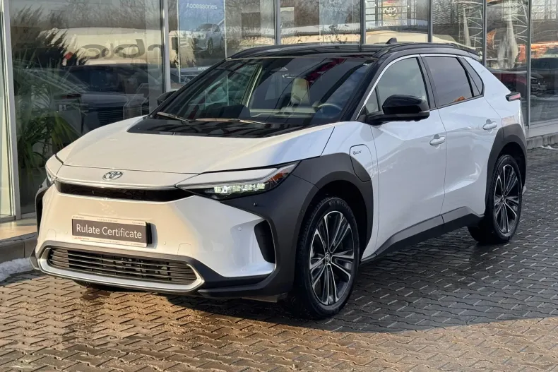 Toyota bZ4X din 2025 cu 13.293 km - oferta TOY173317 - foto 2