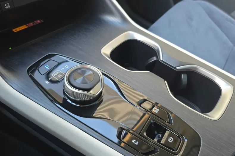 Lexus RZ din 2023 cu 16.815 km - oferta LEX173319 - foto 20