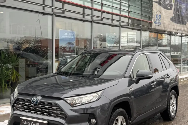 Toyota RAV4 din 2020 cu 70.749 km - oferta TOY173321 - foto 3